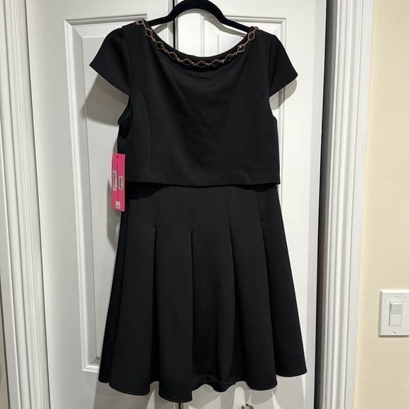 🖤BETSEY JOHNSON BLACK DRESS - Picture 4 of 10